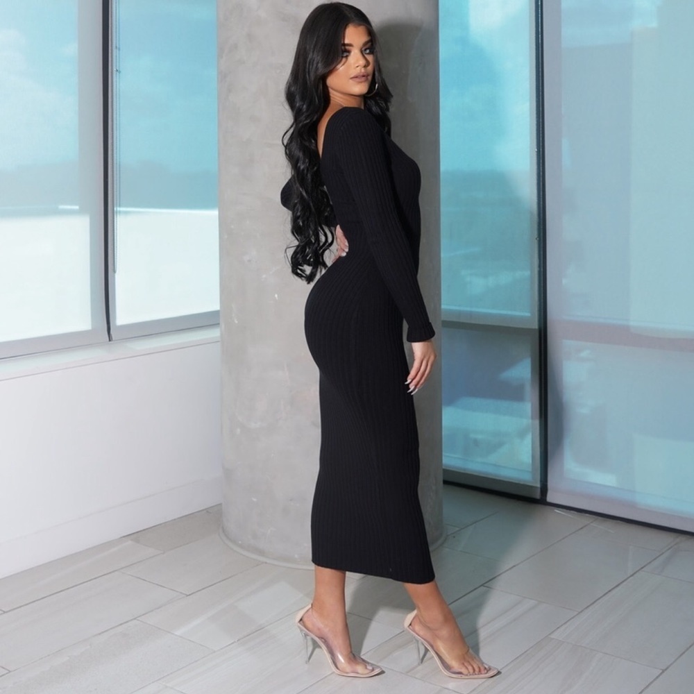 “OH SO KYLIE” HERA BLACK Maxi Dress